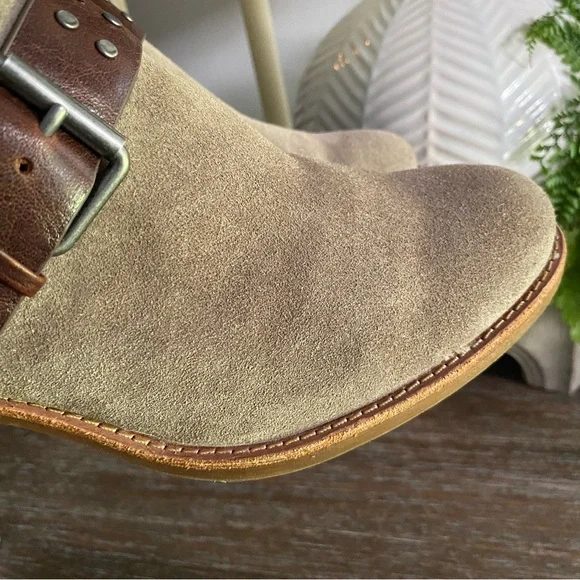 ✨Sofft Adena Slip On Backless Bootie Block Heel Mules Clogs Taupe Suede Sz 8.5 M - Picture 7 of 12